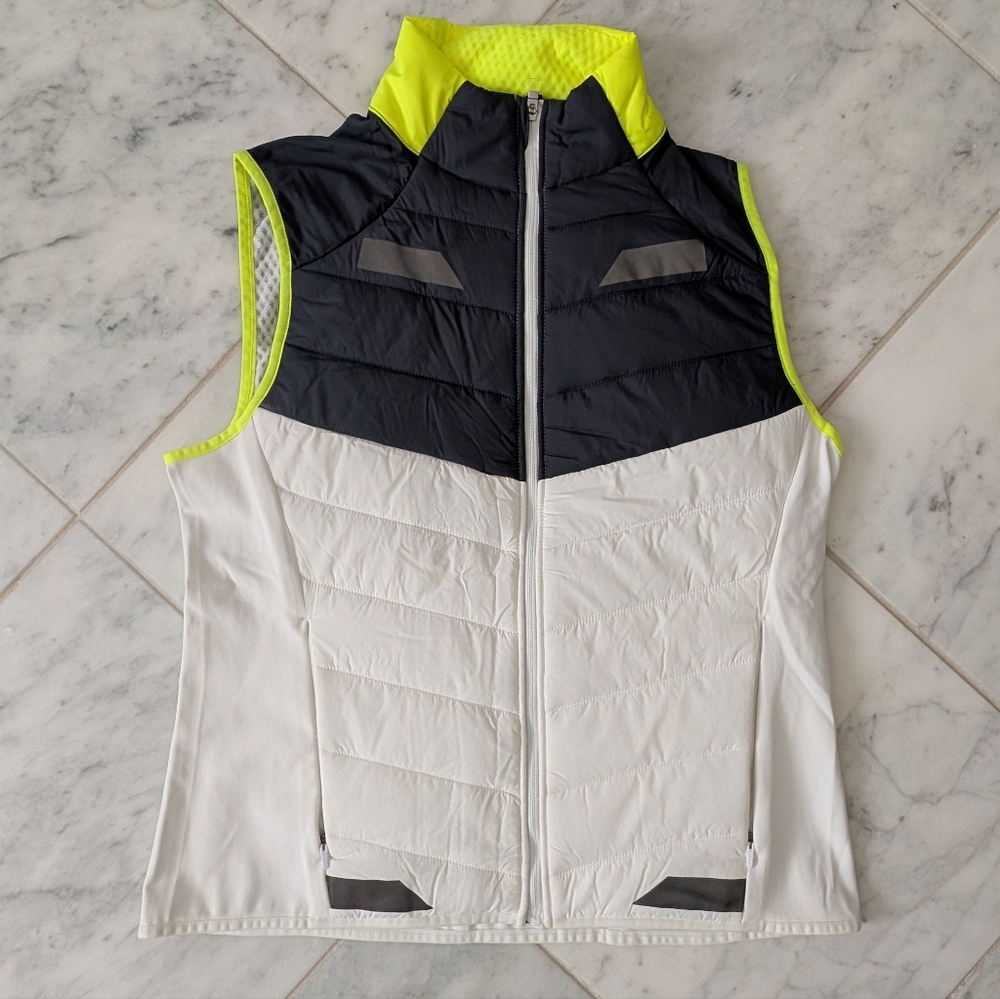 Brooks Run Visible Insulated Vest - Picture 3 of 4
